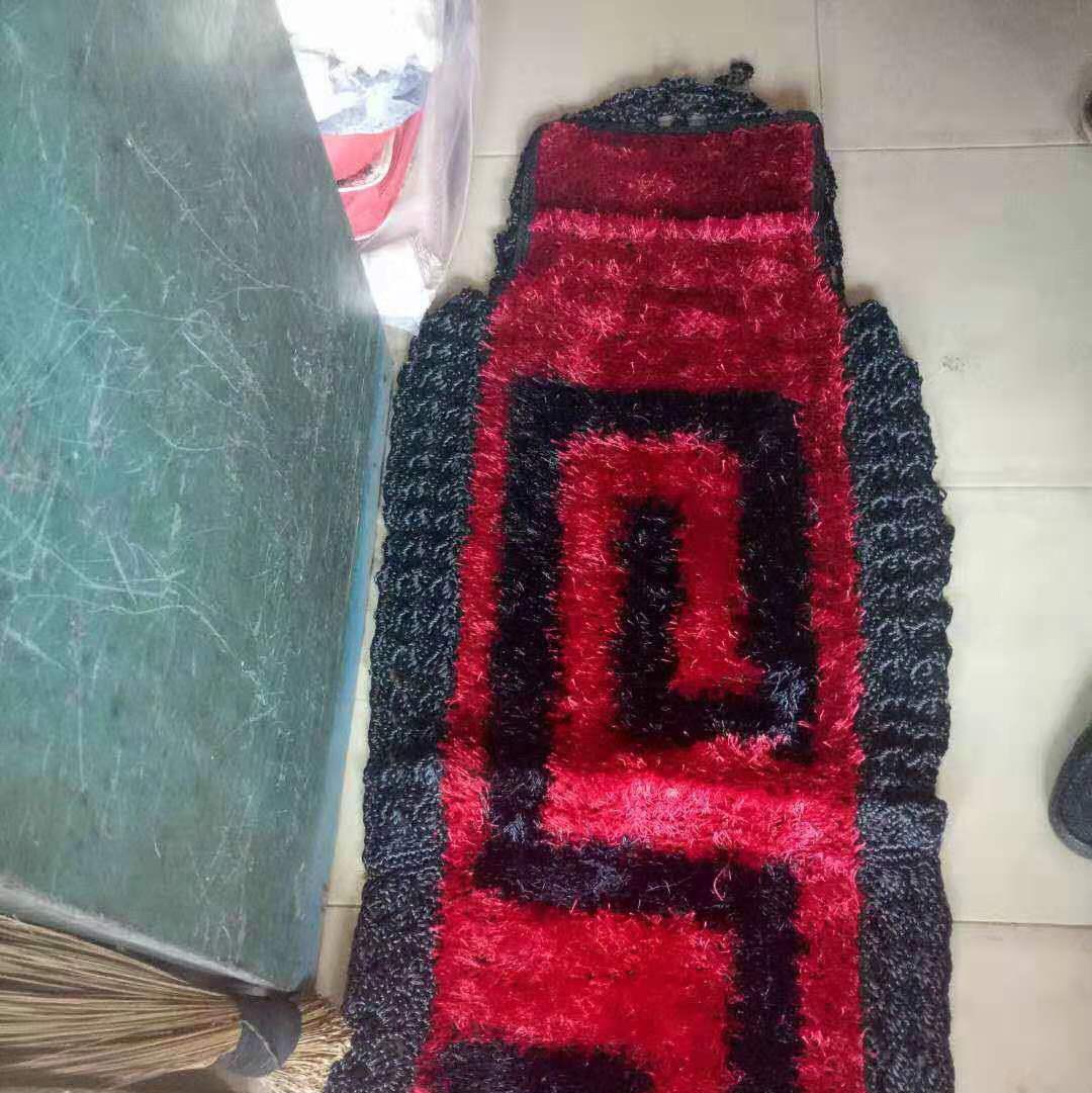 A pair of black and red printed ice silk for car seat cushions