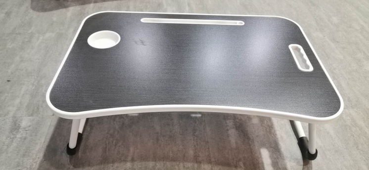 A small desk on the bed, a folding computer desk and a lazy desk Application Scenario