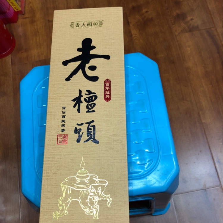 Old sandalwood incense