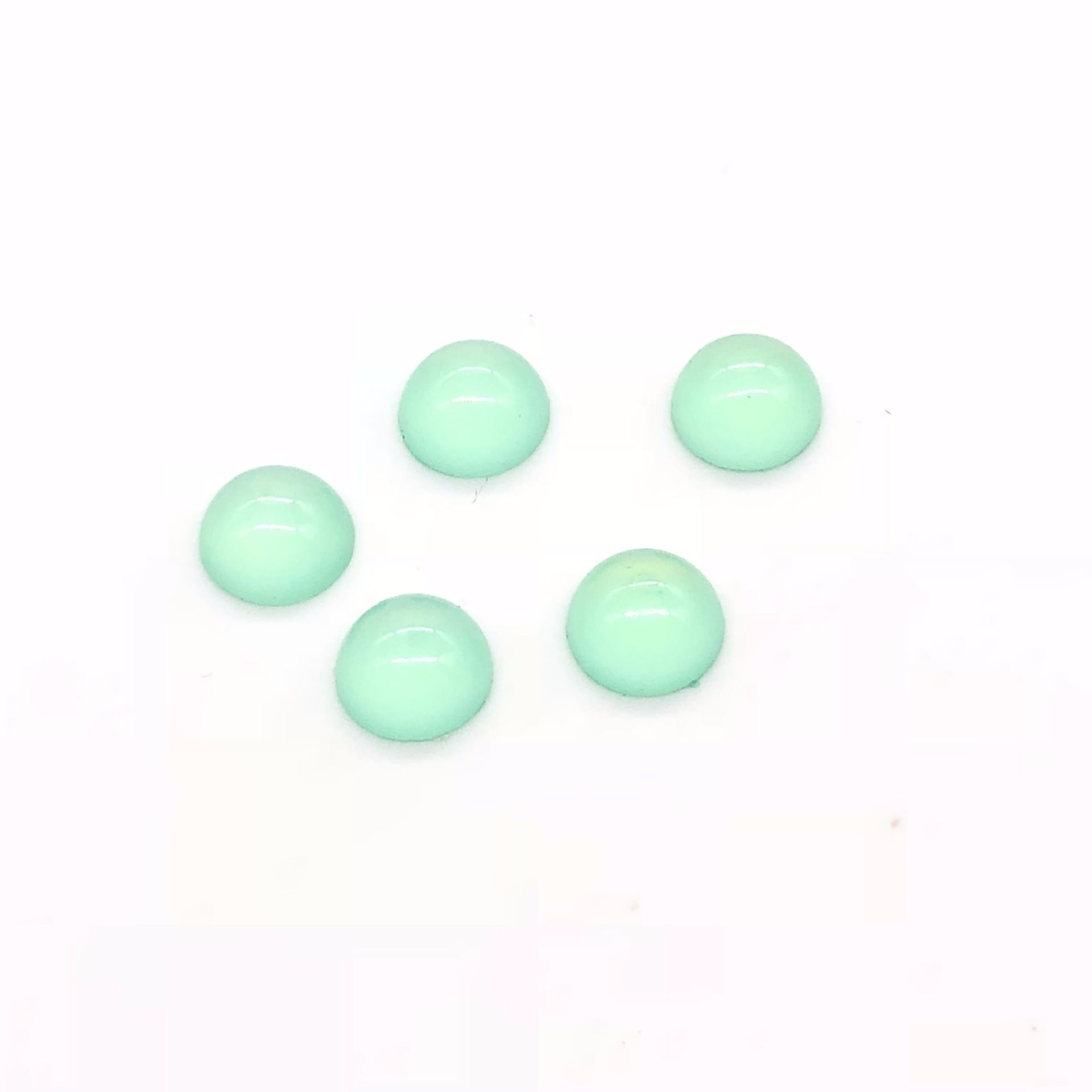 Factory wholesale of light-sensitive, flat-bottomed, round 6mm resin patch hairpins and phoenix crowns, handcrafted diy accessories Specification image