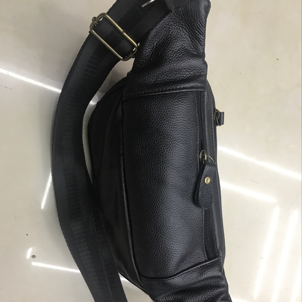 男士腰包牛皮休闲腰包产品图