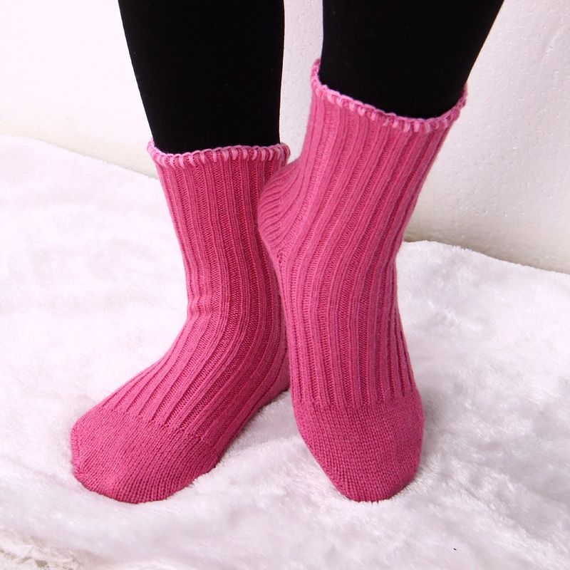 2020 Autumn/Winter Women's Wool Socks Printed Warm Non-Slip Thick Knitted Floor Socks Factory Direct Sales Specification drawing