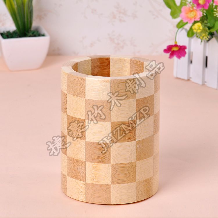 义乌好货 捷豪厂家直销古典格子竹质笔筒筷笼防滑工艺笔筒产品图