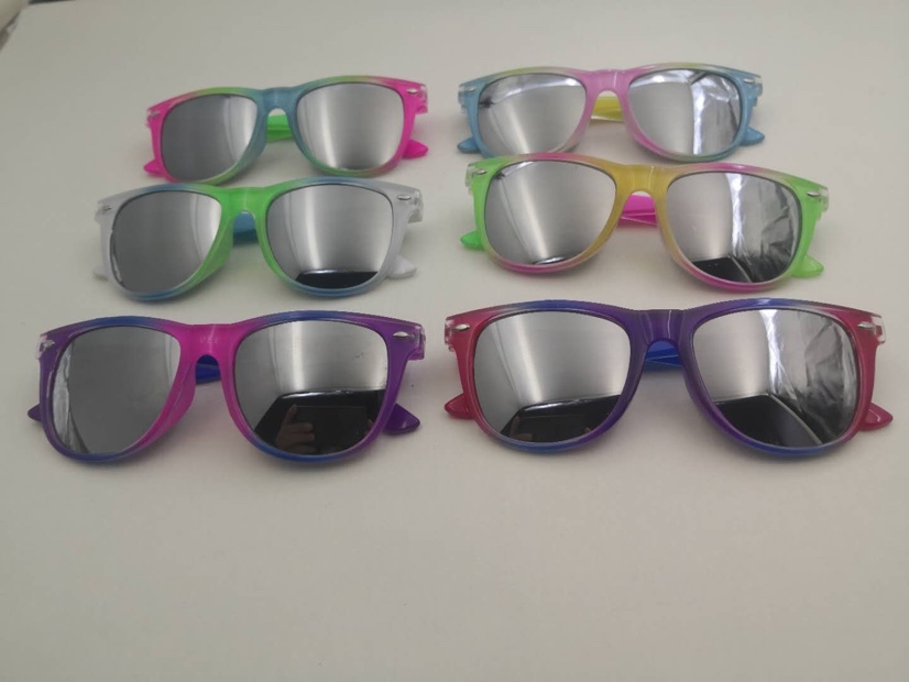 Wholesale and direct sales of children's glasses with cartoon printed patterns