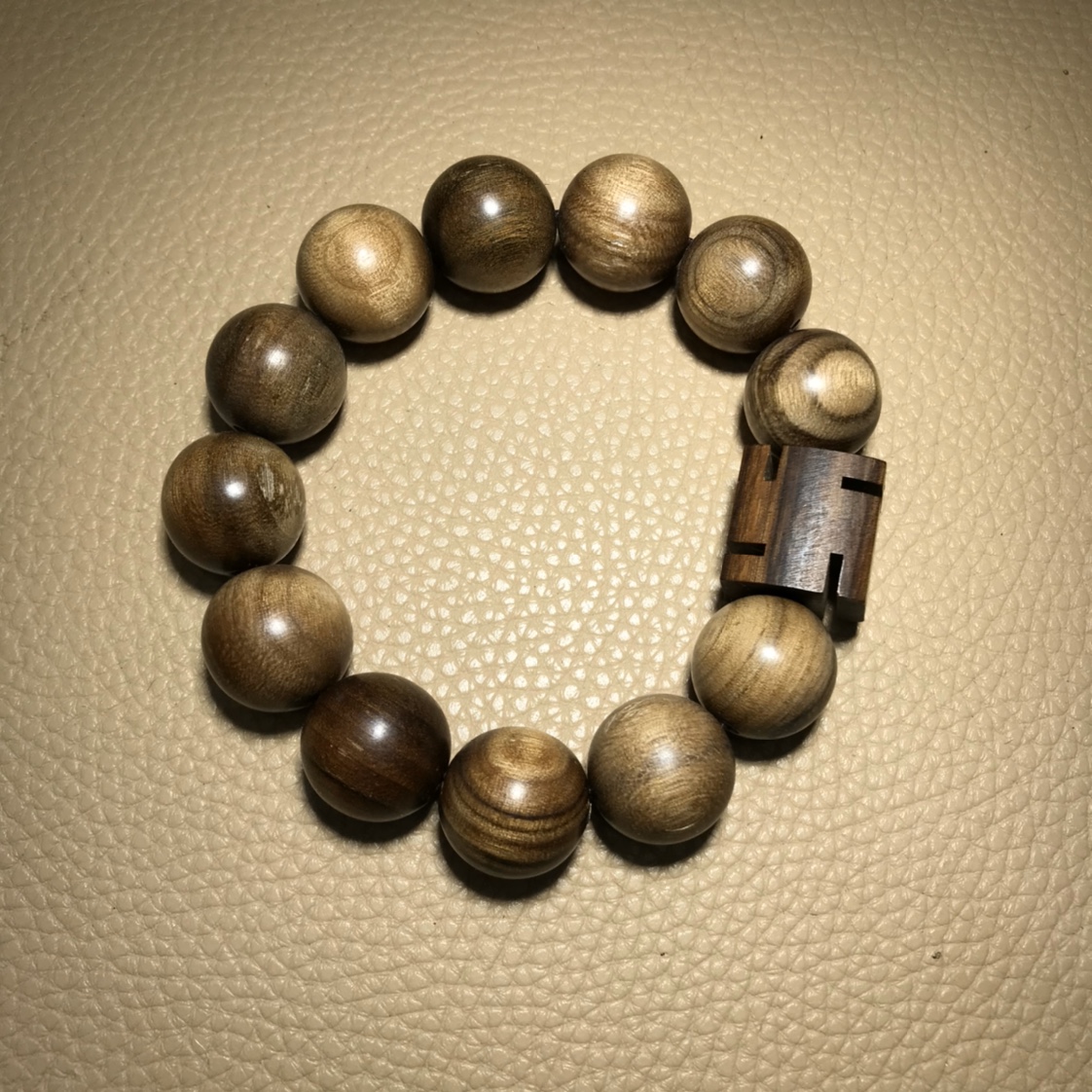 36 Ancient camphor wood Wanzi bracelet, 18mm