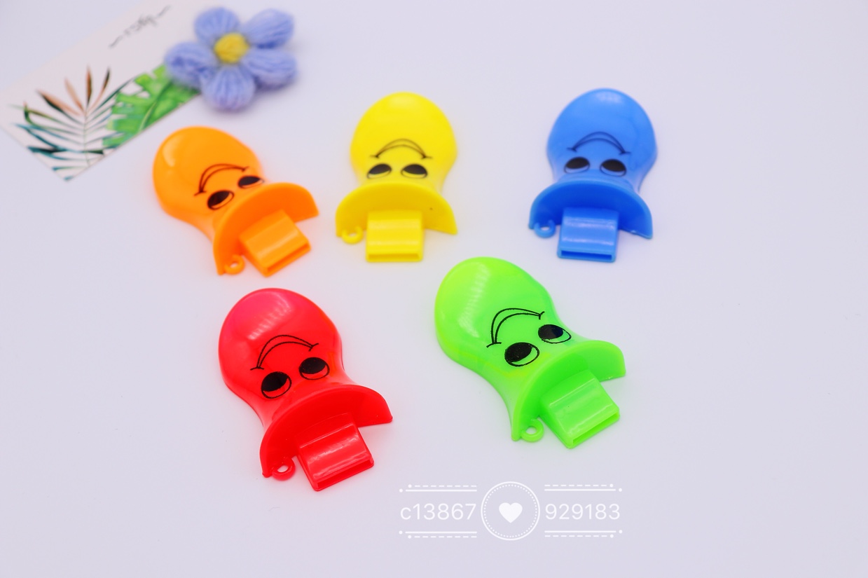 Duckbill whistle, children's plastic toy whistle, whistle gift, Gashapon party toy Specification image