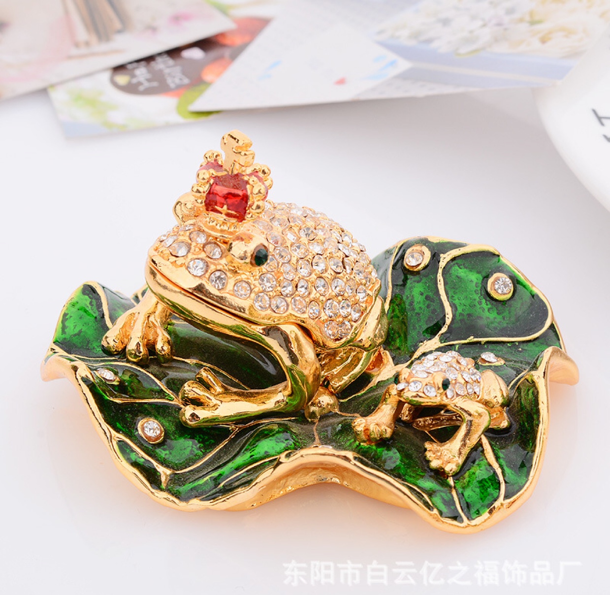 High-end gifts: Lotus leaf frog jewelry box, animal creative home alloy ornaments, diamond-encrusted handicrafts Specification image