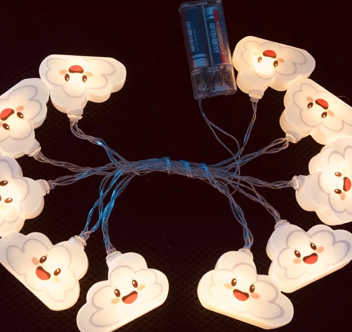 Led Big Cloud Light Small Color Light Flashing String Children's Tent Girl Heart Room Romantic Decoration Birthday Arrangement Battery 11 Application Scenario
