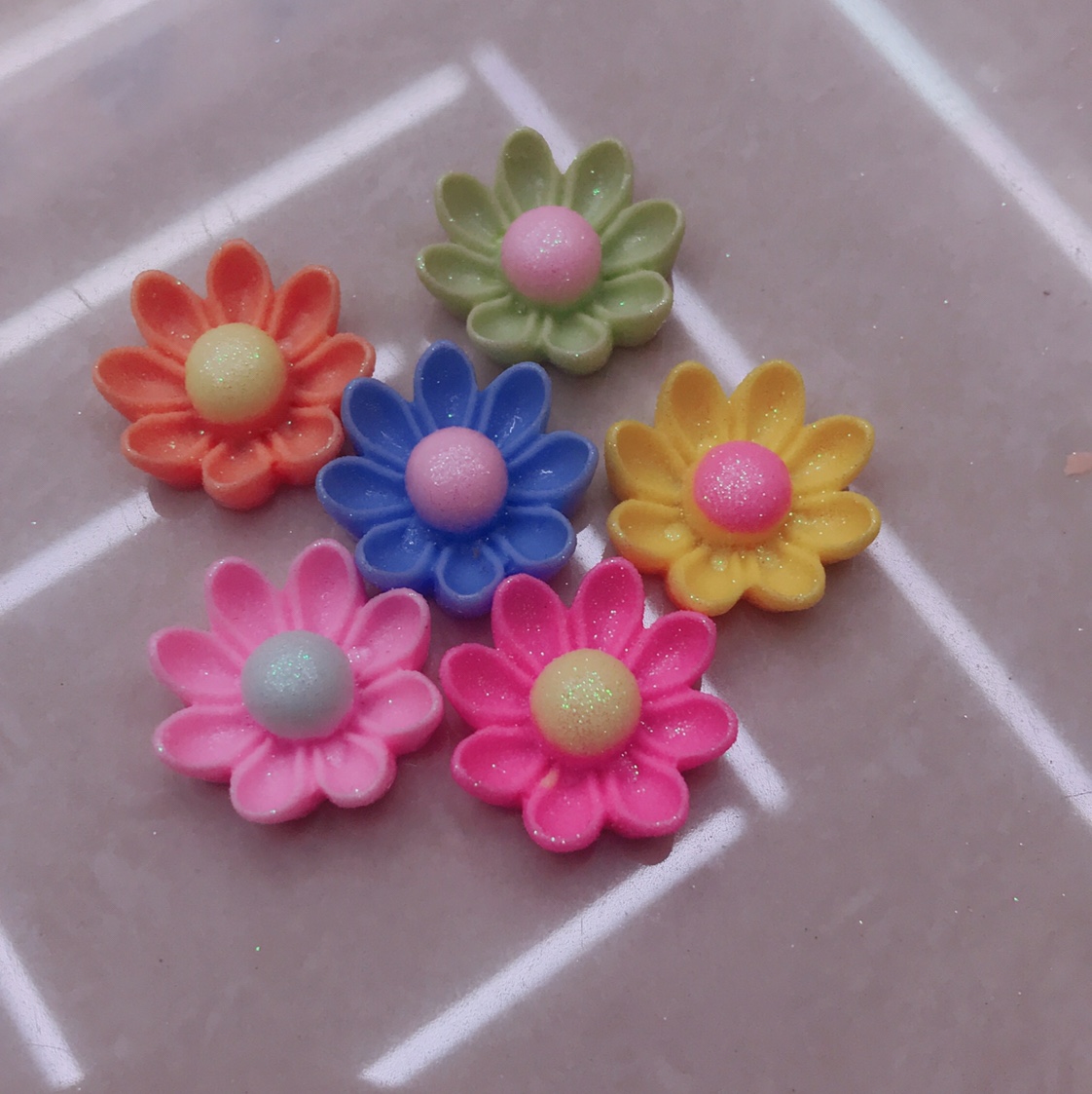 1524 gold powder flowers thumbnail