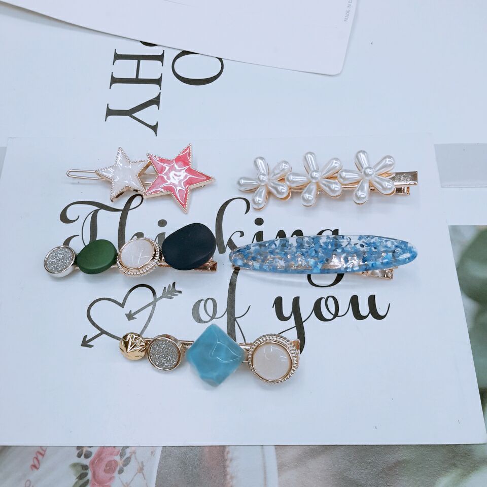 Korean Internet celebrity pearl hair clips, retro candy-colored diamond-encrusted flower smiling face five-pointed star side clip duckbill-shaped hair accessory details Picture