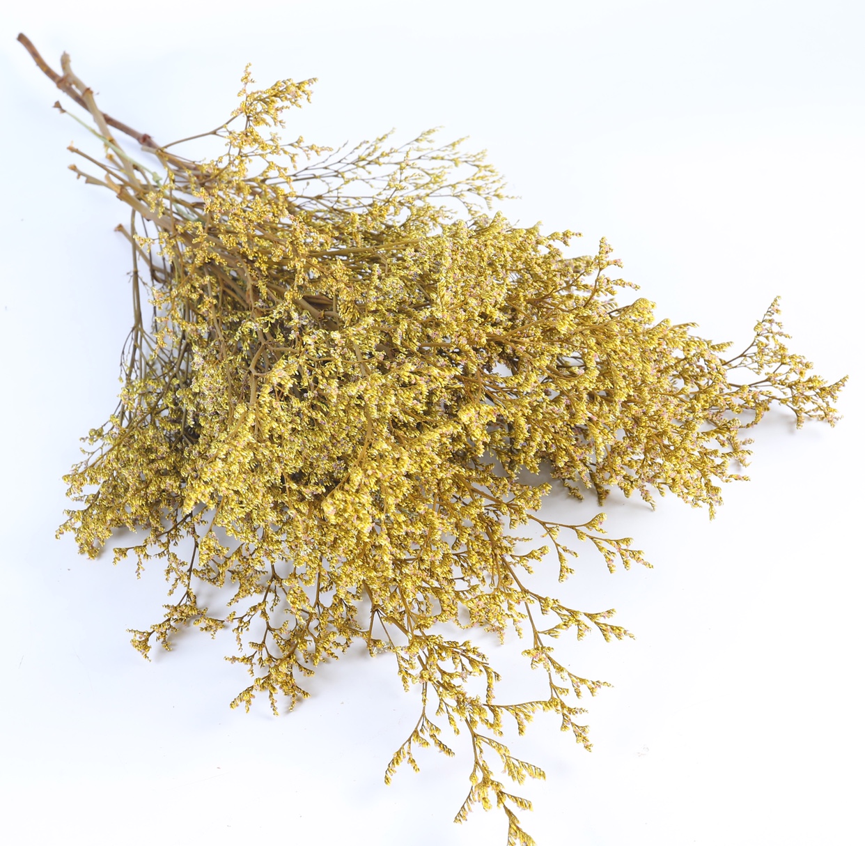 A variety of colors are available for love grass, dried flower bouquets, furniture, decorations and ornaments undefined