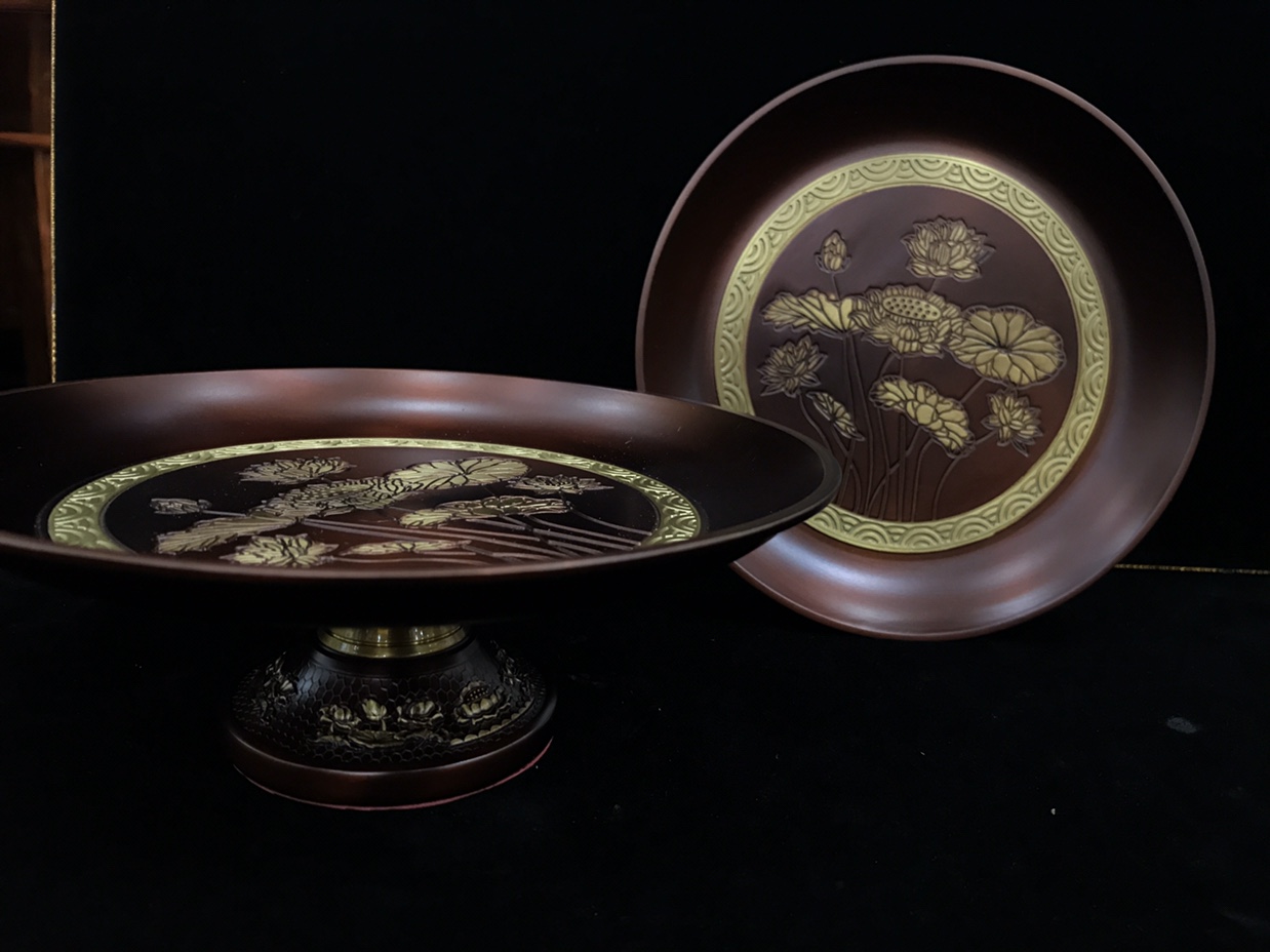 Bronze Embossed Fruit Plate 8 Inches