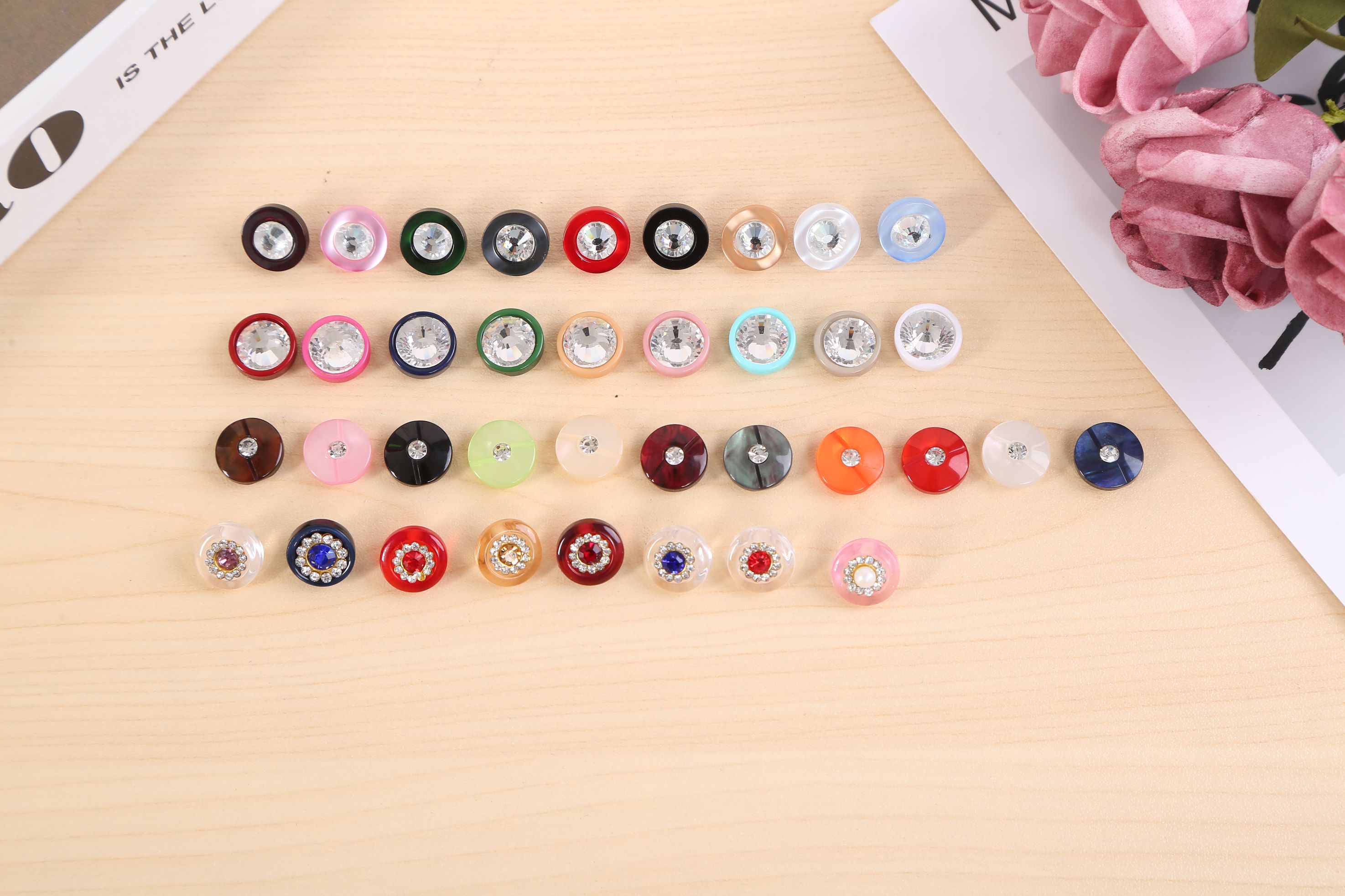 【批发】伟星女士带钻衬衣扣厂家直销服装辅料配件钮扣