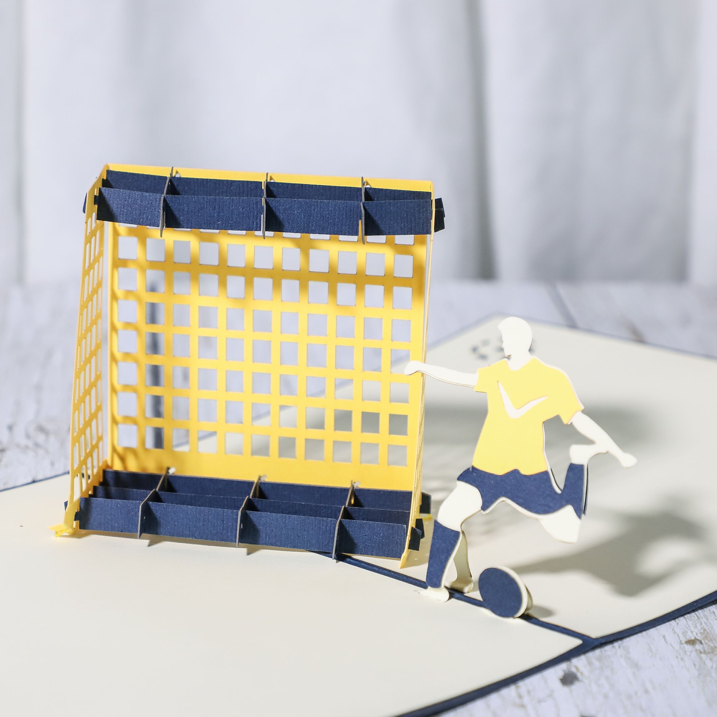 3D立体贺卡 足球 运动 踢足球 手工贺卡纸雕立体 生日立体明信片