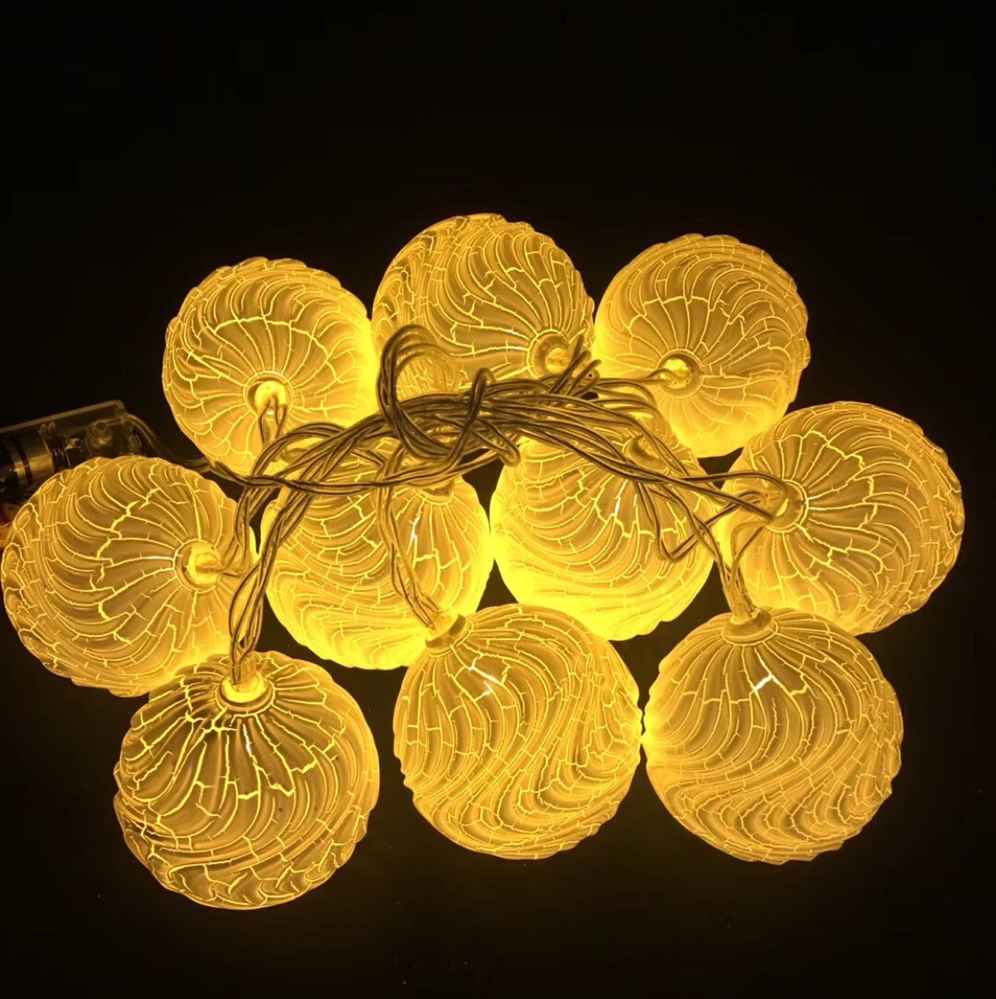 Led Battery Crack Series Warm Light 6 Cm Crack Ball 111