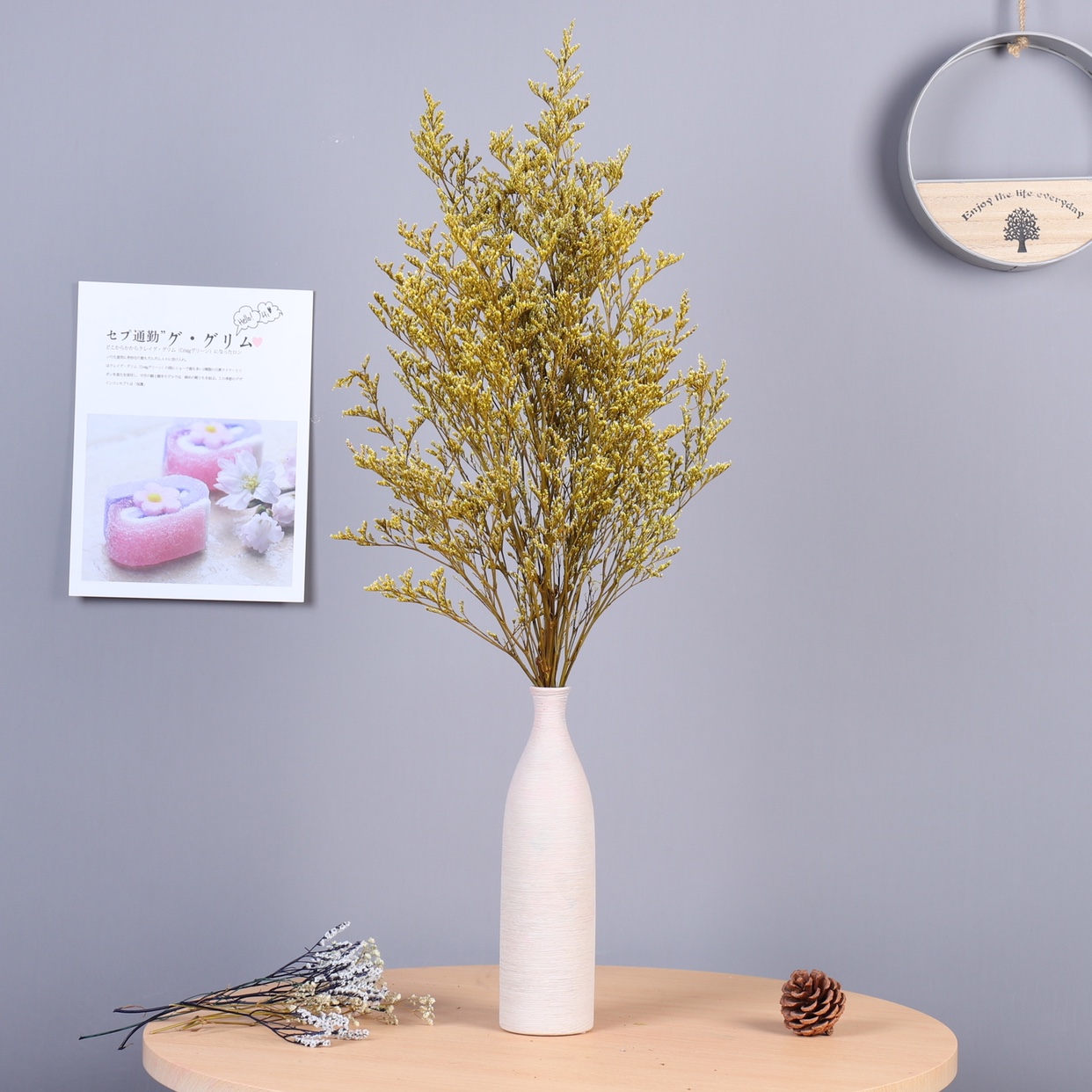 A variety of colors are available for love grass, dried flower bouquets, furniture, decorations and ornaments Specification image