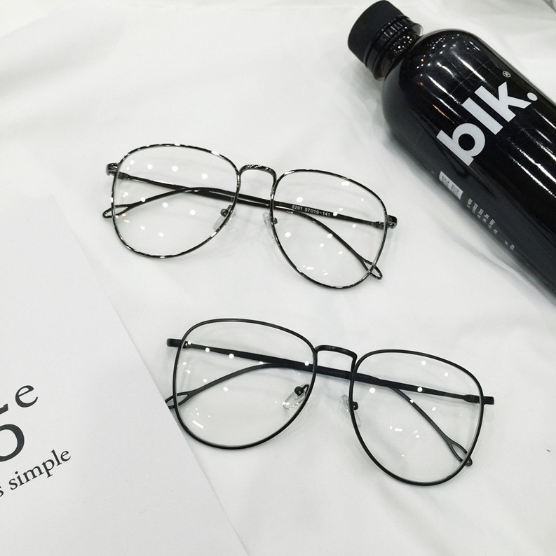Large-framed glasses with metal decorative frames and plain glasses Specification image