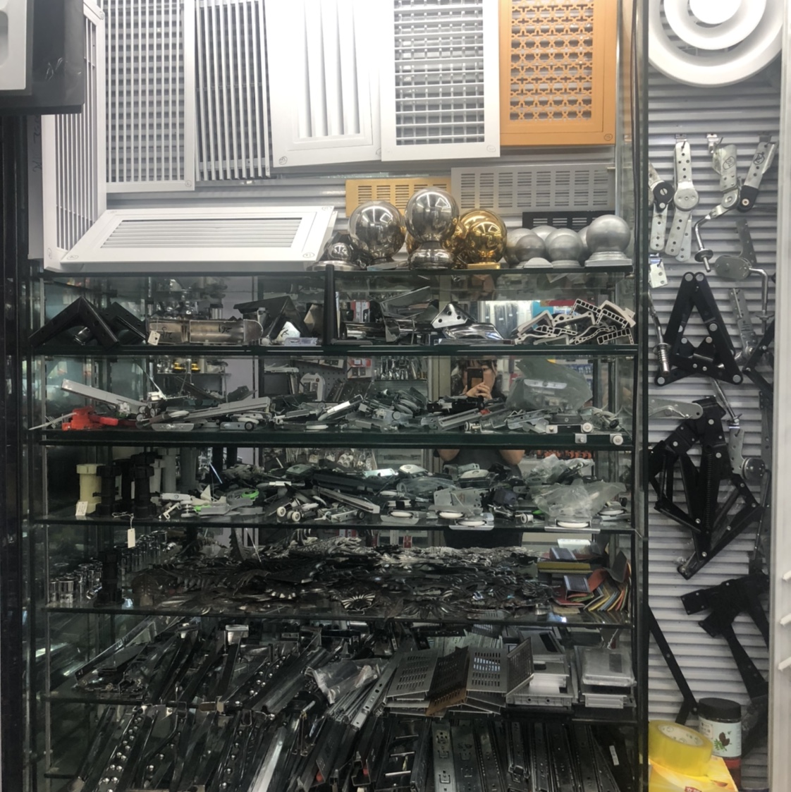 Tongda Hardware Store describe pic - 6