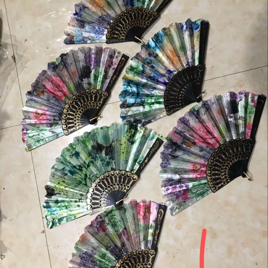 1，玫瑰花齿边