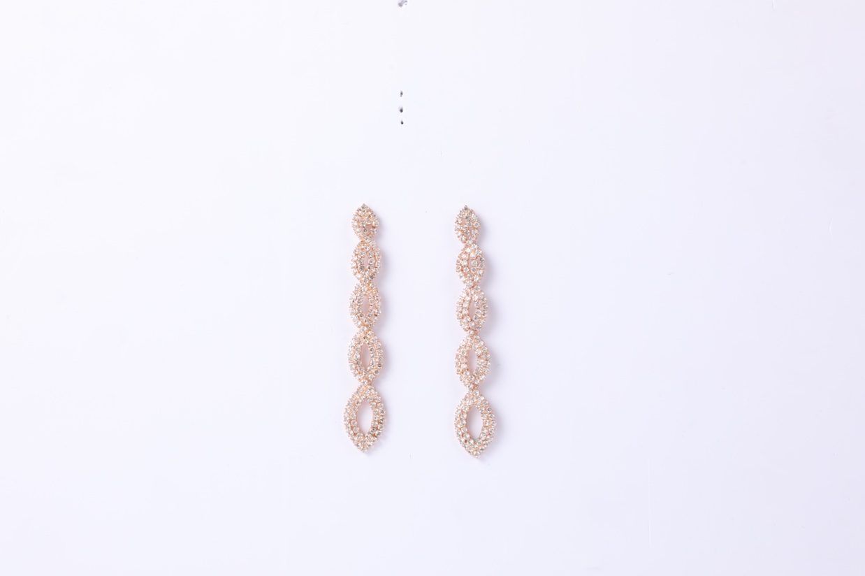 Korean style earrings, long braids, grand wedding, exaggerated twist, full diamonds, starry sky, Billon -56 details Picture