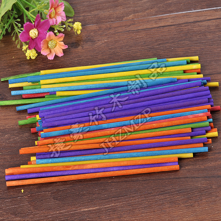 Yiwu quality goods, exquisite colored round wooden sticks, high-quality round wooden sticks, counting sticks, wooden sticks, educational wooden strips, wooden sticks detail image 2