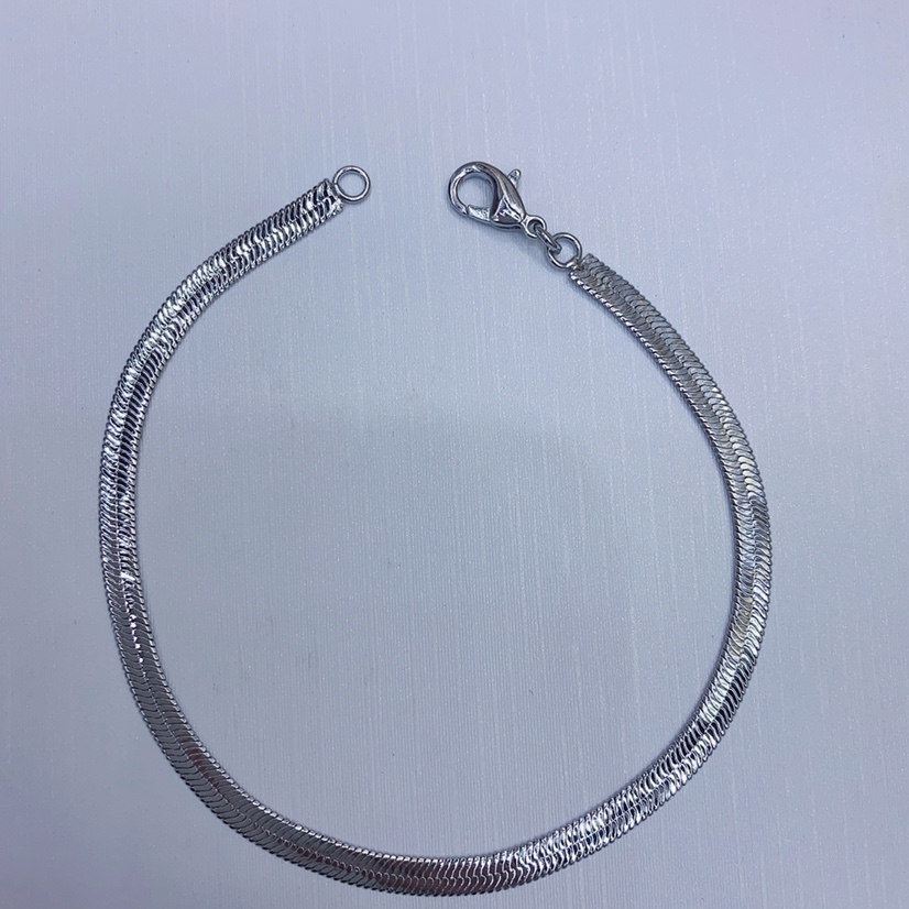 European and American metal collars snakelike chains do not fade easily thumbnail
