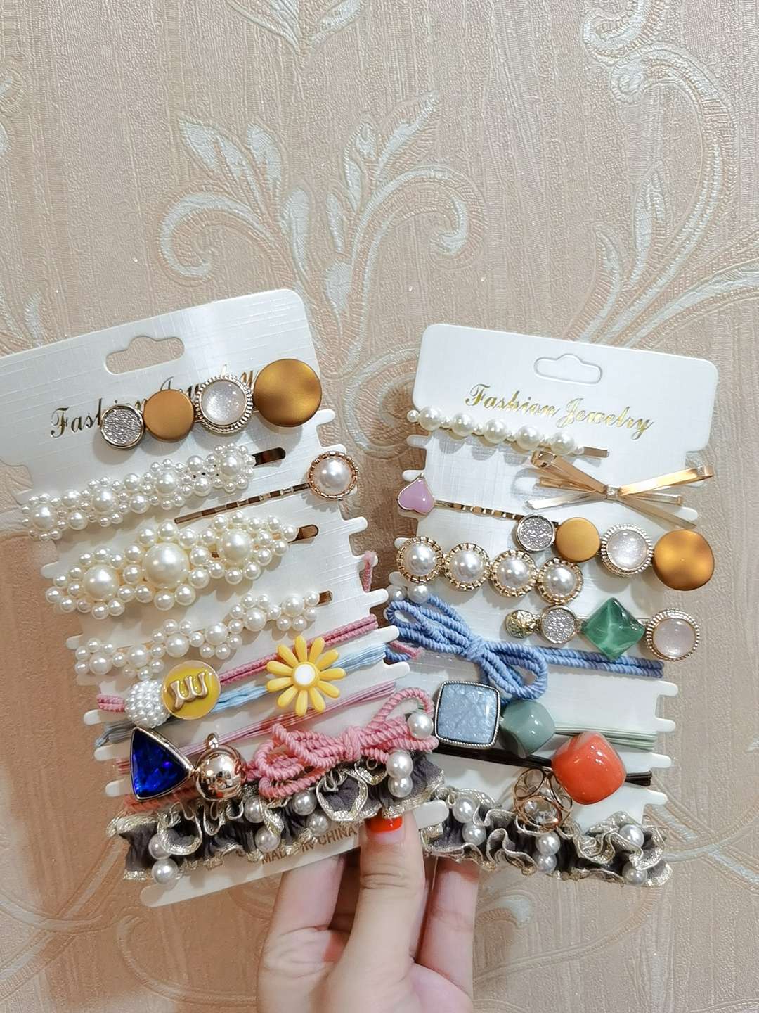 A perfect combination of accessory sets, hair clips and rubber bands, a best-selling product on cross-border e-commerce platforms such as Taobao and Pinduoduo Specification image