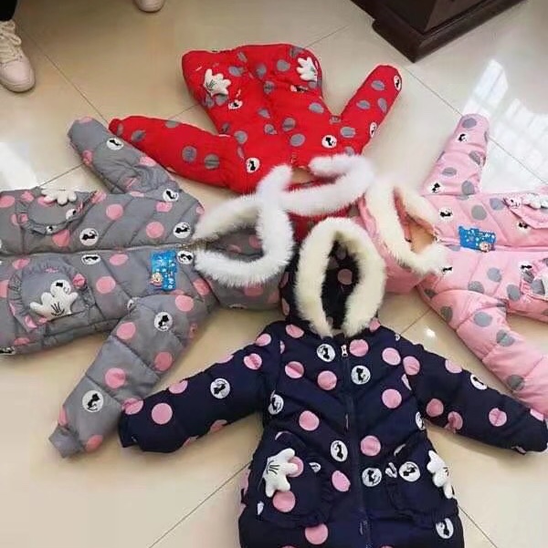 Little girl's fashionable cotton-padded jacket 130 full figure