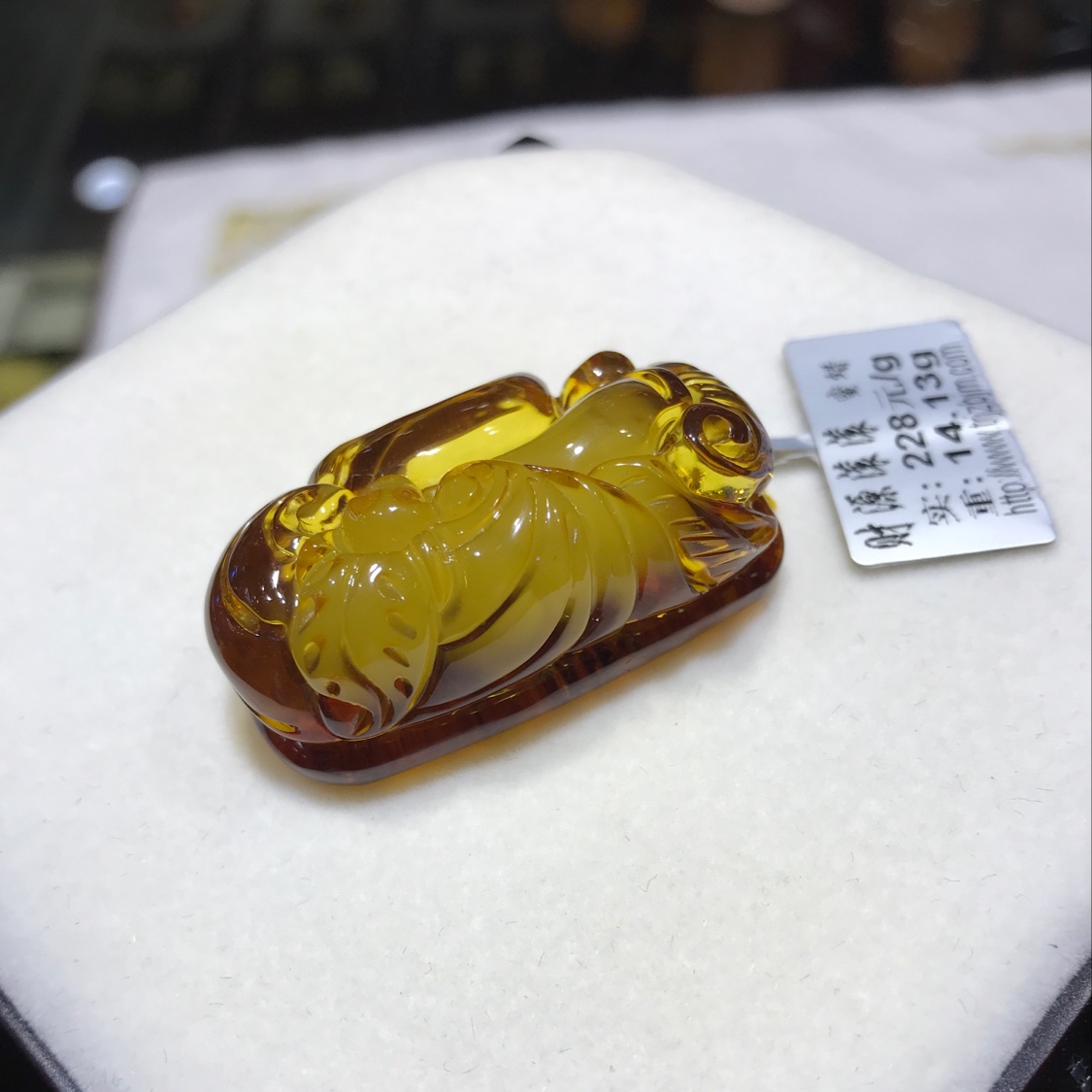 （天然居珠宝）蜜蜡吊坠：财源滚滚产品图