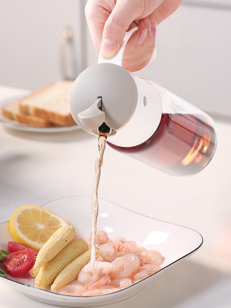 Wholesale automatic opening and closing oil jugs, leak-proof soy sauce bottles, vinegar bottles, kitchen seasoning bottles, white Specification image