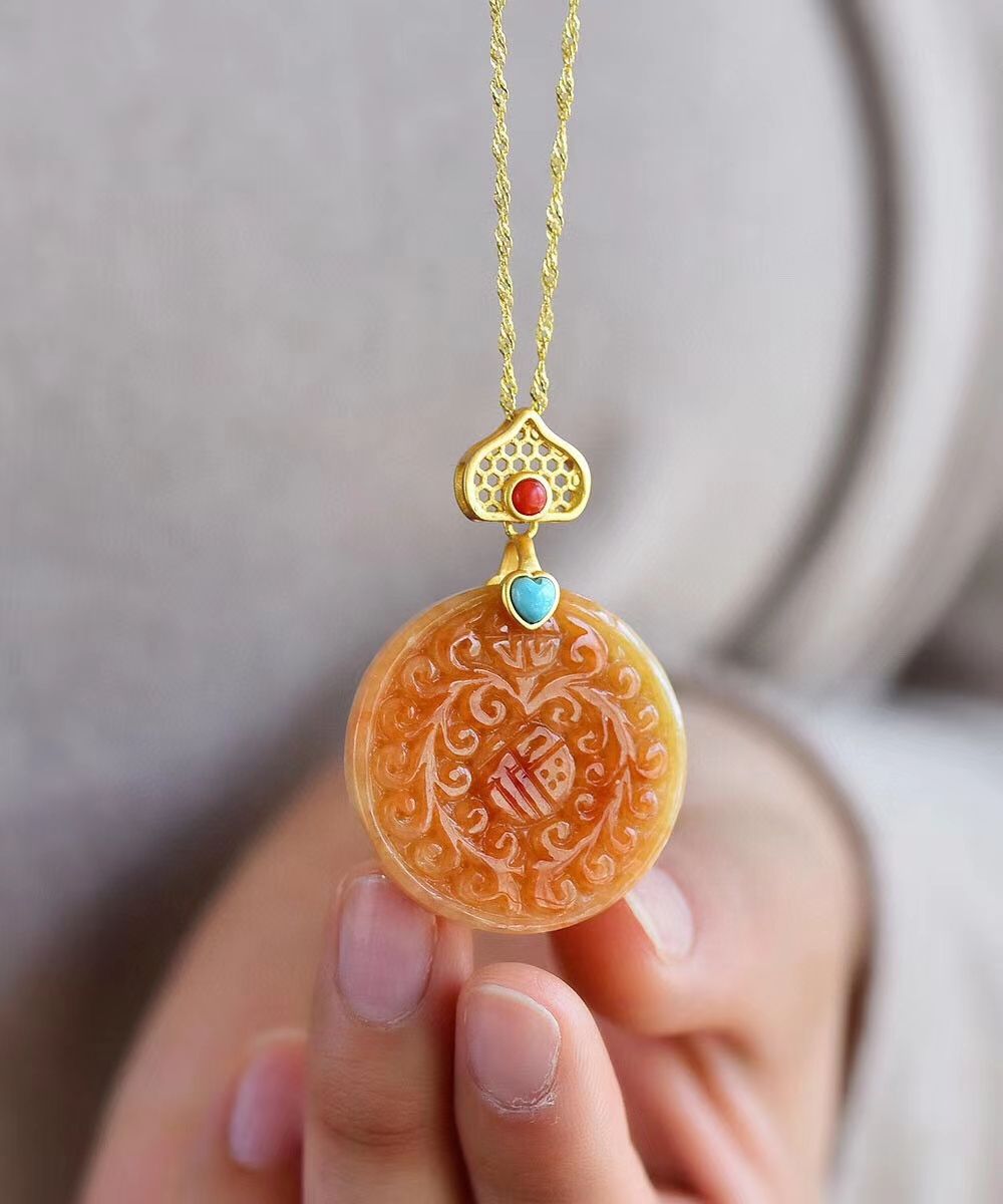 天然A货红翡翠雕刻藤蔓花 福字圆牌 红润细腻