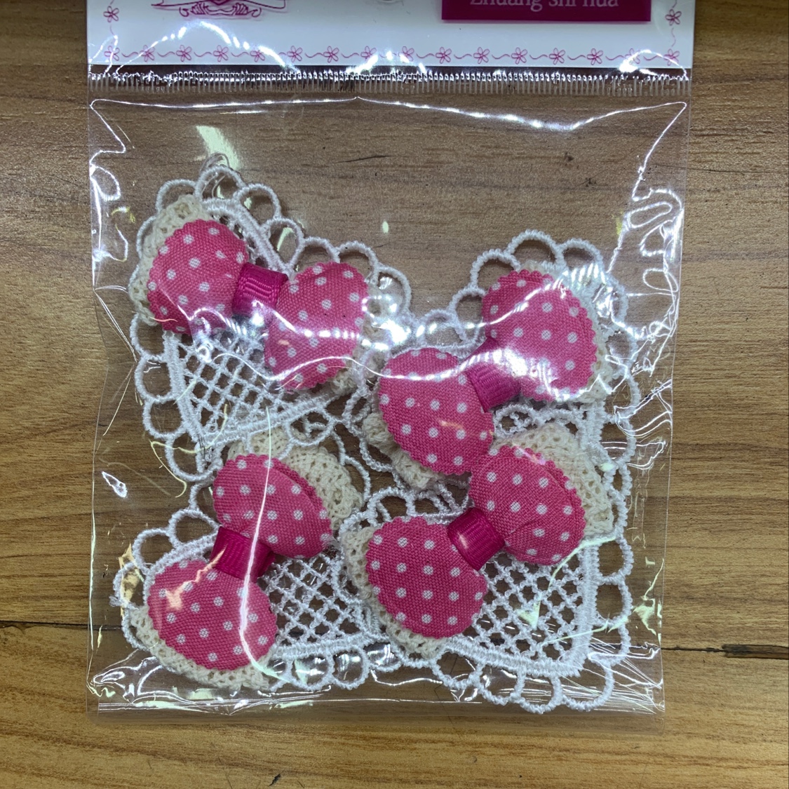 Lace heart-shaped bow tie
