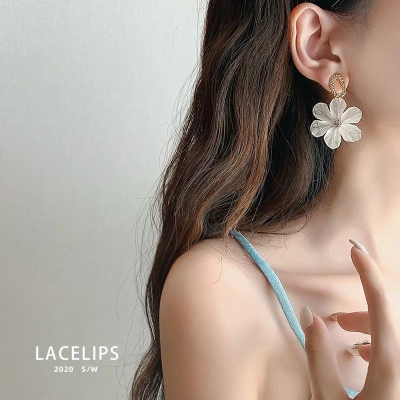 Elegant fairy ~ Transparent flower earrings 2020 new trendy Korean internet-famous stud earrings for women Specification image
