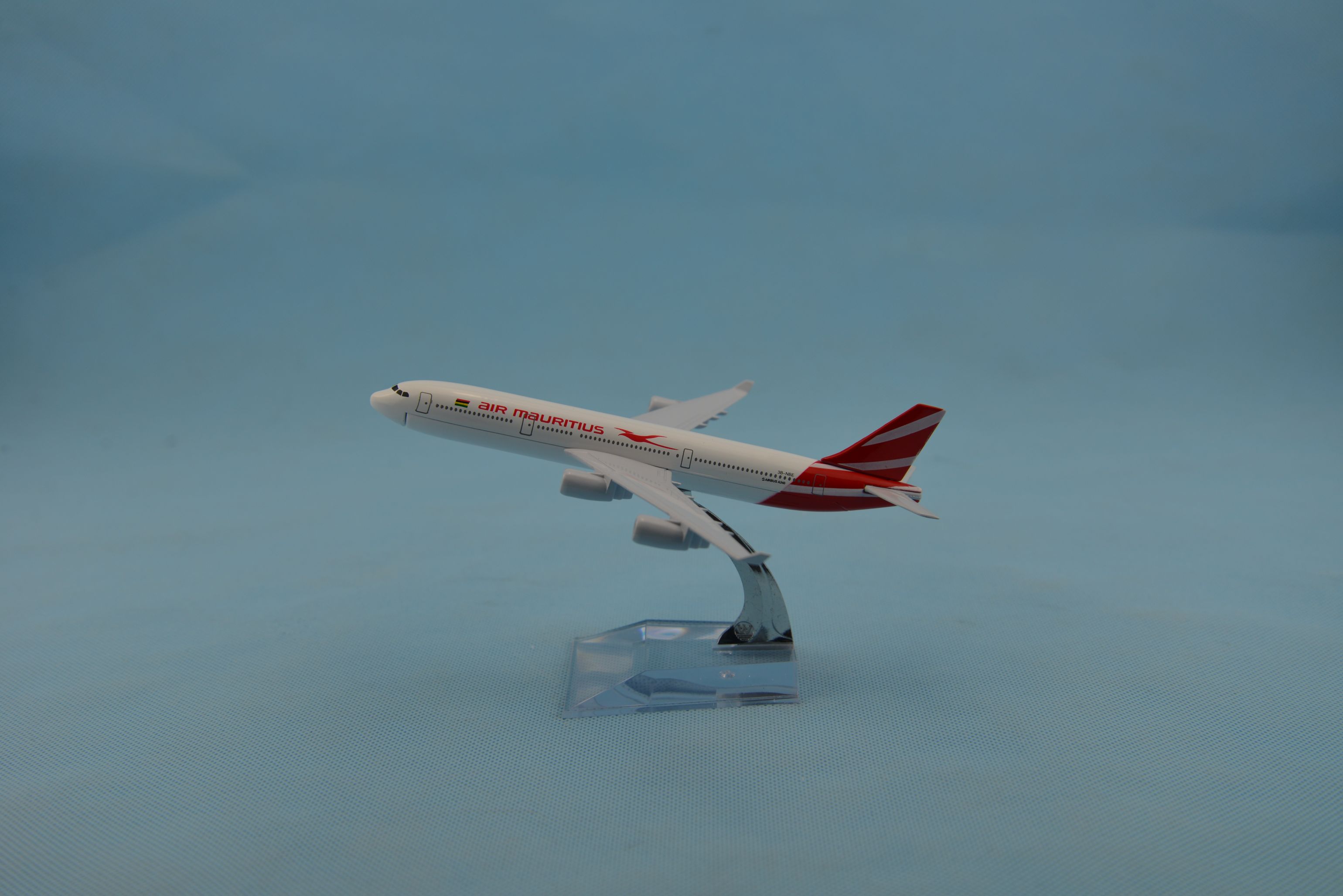 飞机模型（毛里求斯航空A340）合金飞机模型 仿真 金属飞机模型详情图1
