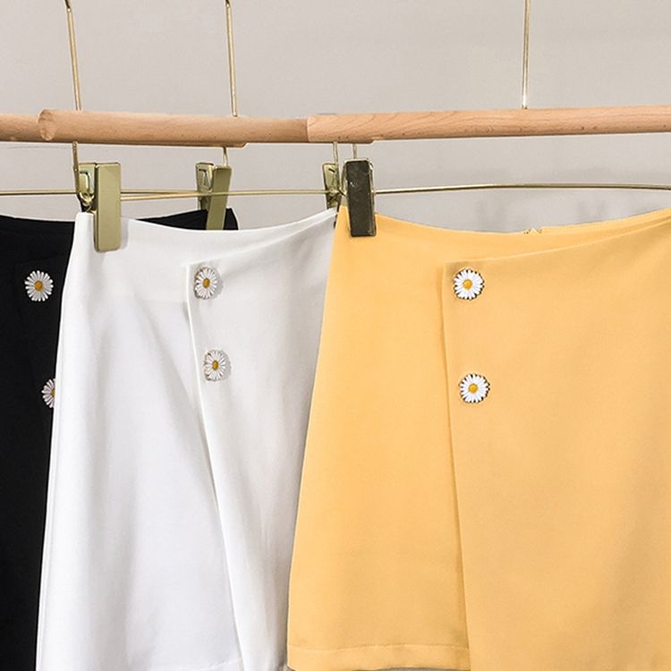 Daisy button high-waisted skirt for women, summer dress, student hip-hugging short skirt detail image 4