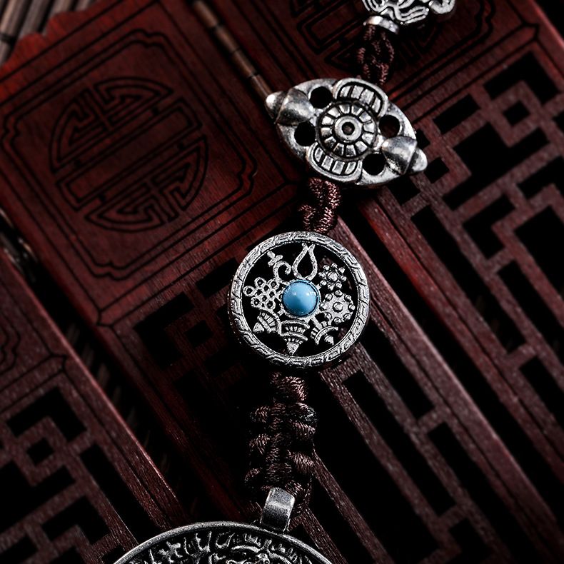 Cross-border exclusive religious ritual implements, amulets, pendants, ethnic-style Nine Palaces and Eight Trigrams, car decorations, peace amulets Specification image