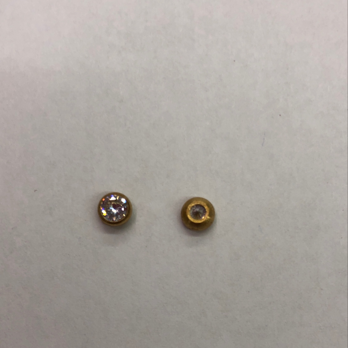 SW01391 (5mm) Arc edge package zircon environmental protection