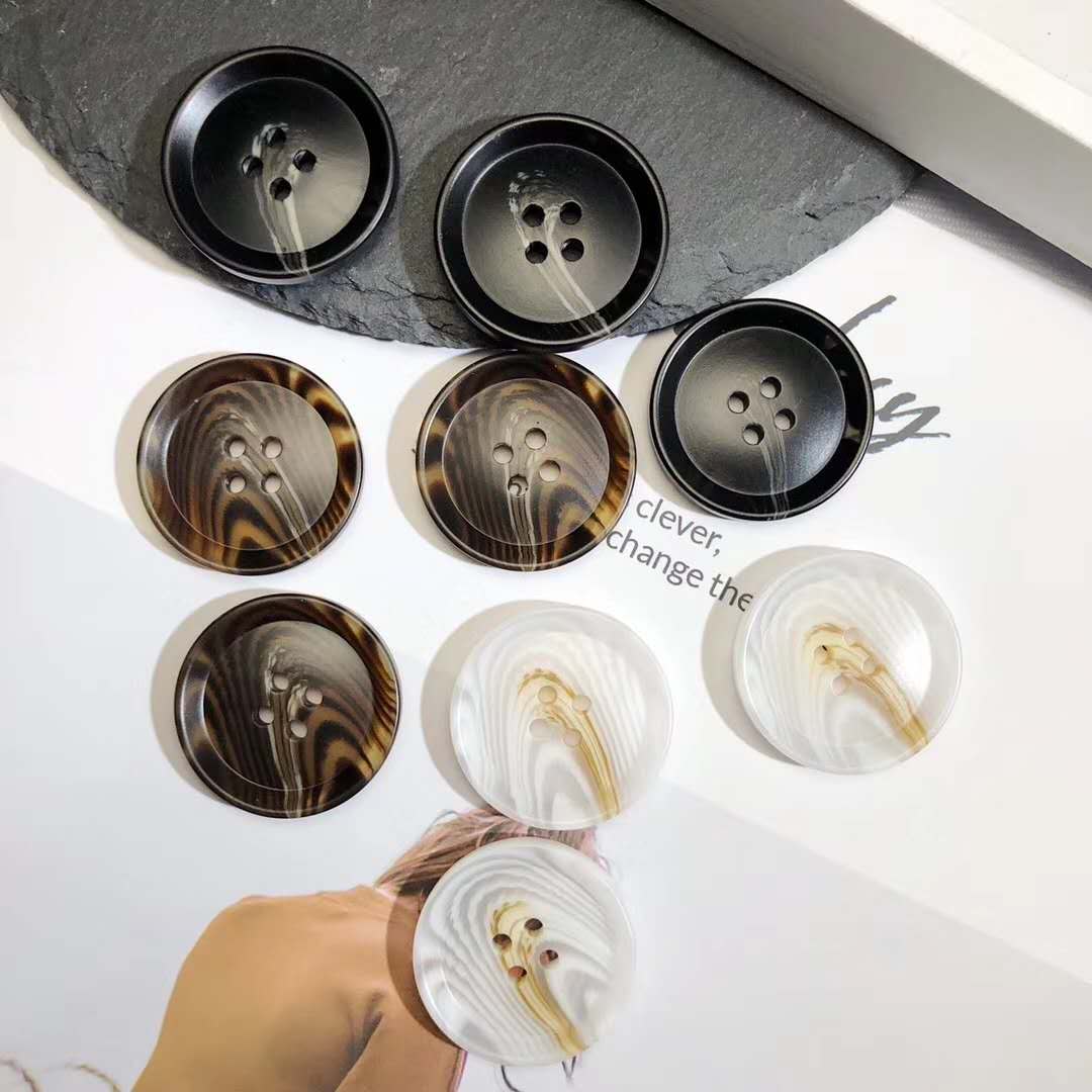 钮扣实物图