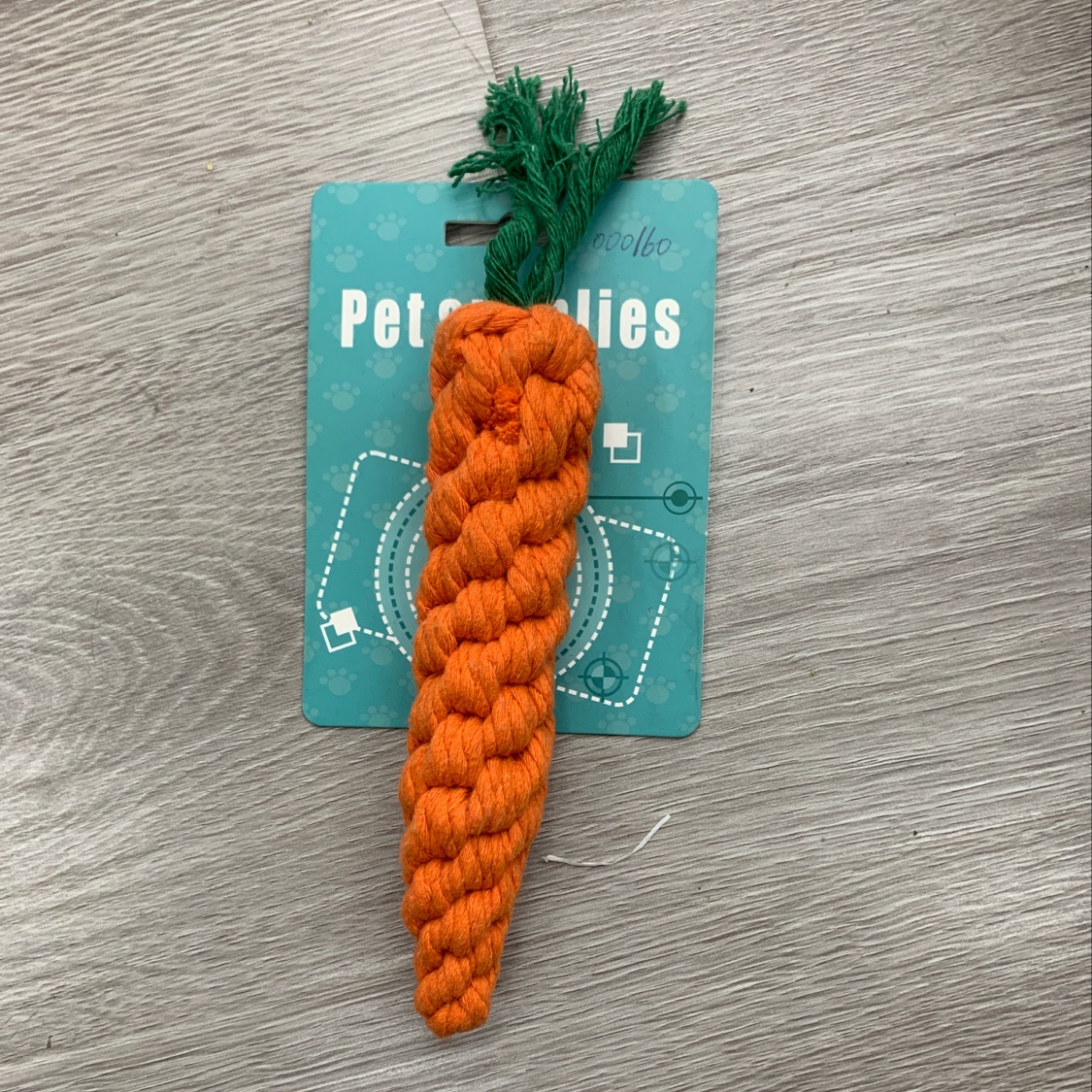Pet toy carrot