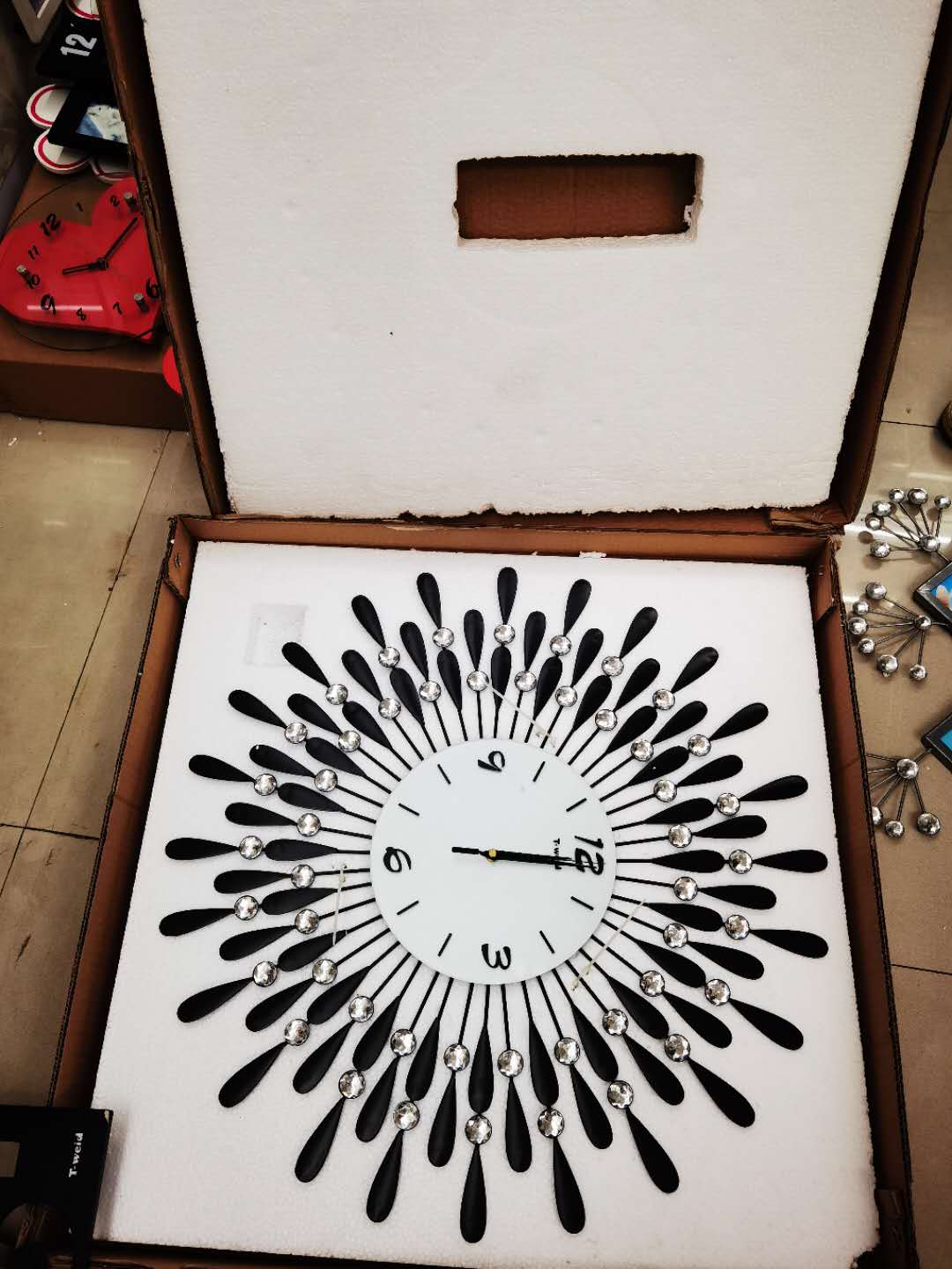 黑色水滴挂钟产品图