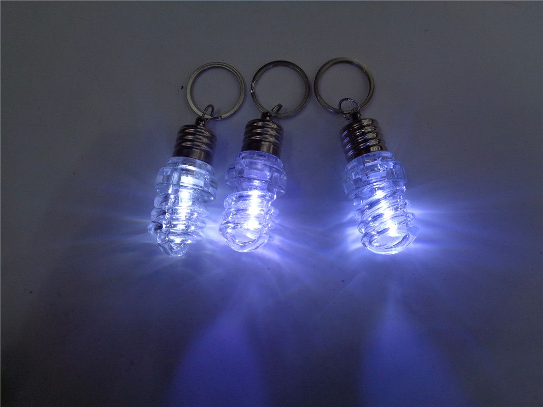 Juguetes para niños bombillas de ahorro de energía llavero luz regalos LED pequeña luz nocturna colgante luminoso bombilla tipo de hilo fuente de venta directa de fábrica details Picture