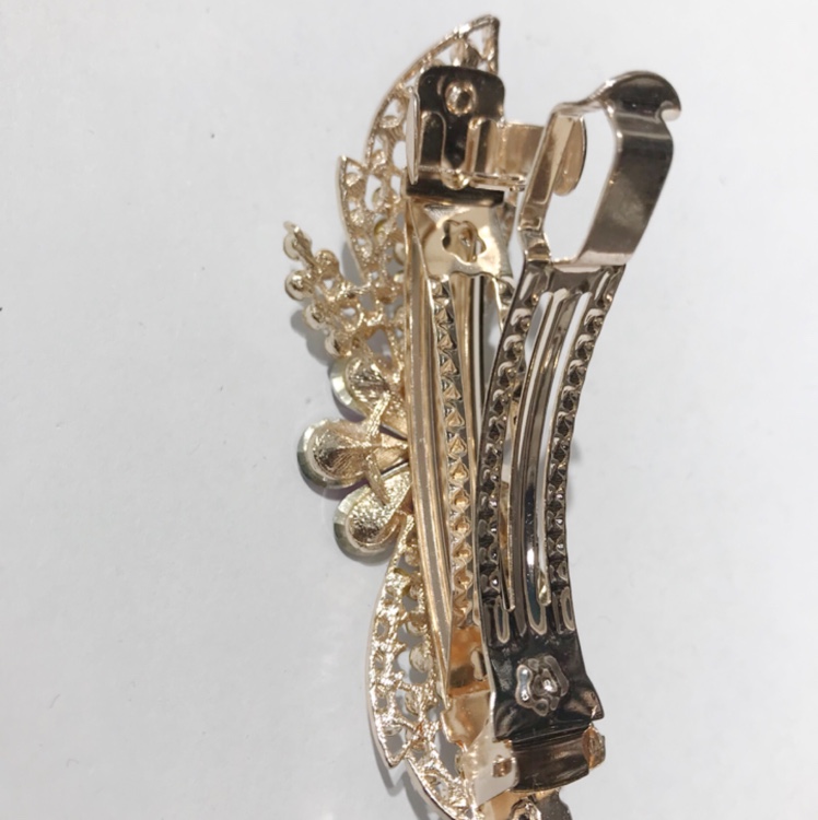 Plum blossom crystal hair clips are selling well at street stalls details Picture