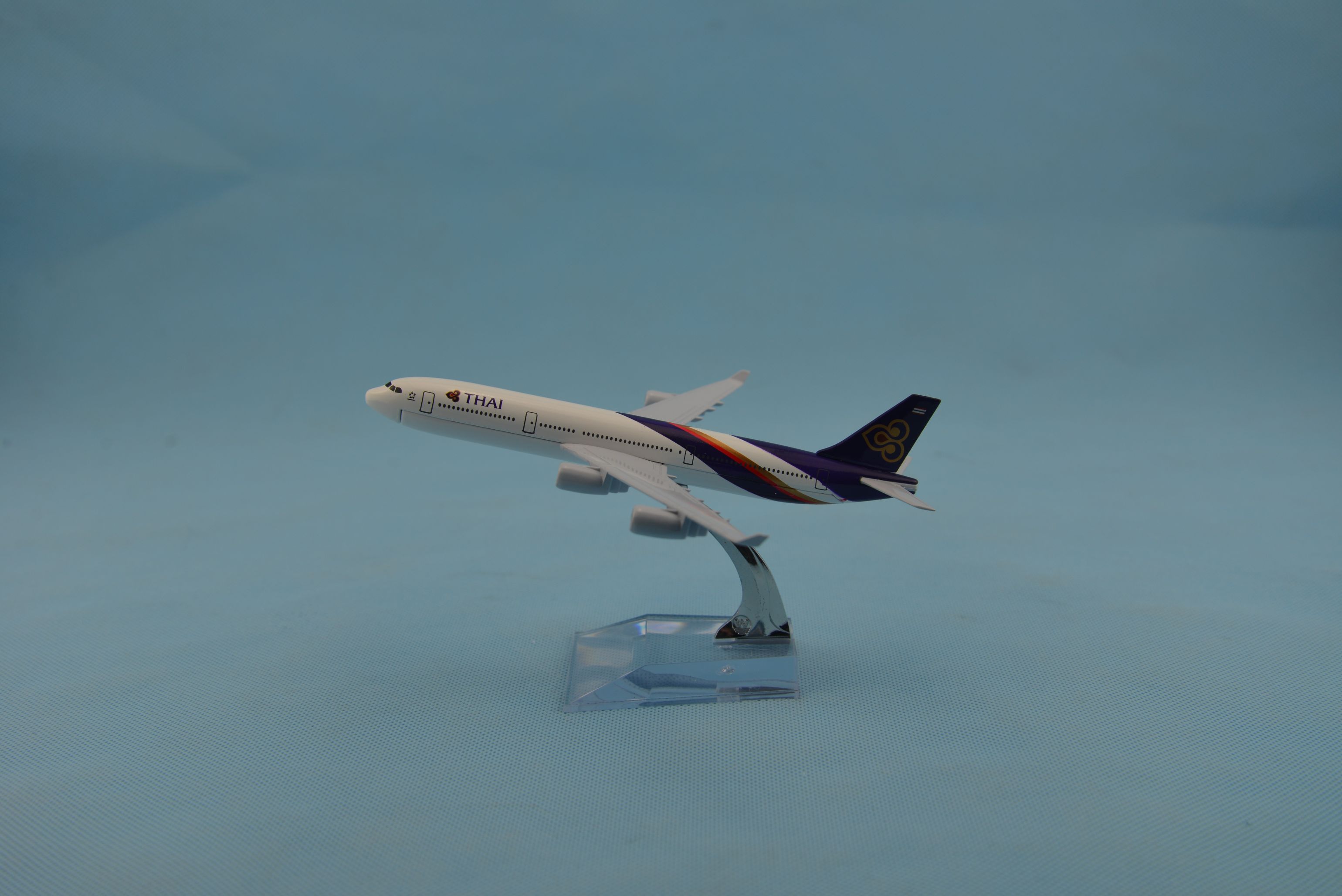 飞机模型（泰国航空A340）合金飞机模型 仿真飞机 金属飞机模型详情图1