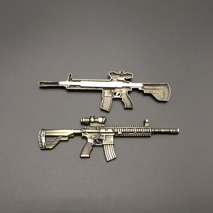 Pubg (PlayerUnknown's Battlegrounds) anime peripheral single-sided alloy weapon with feet, 12cm pen case accessory Item Picture