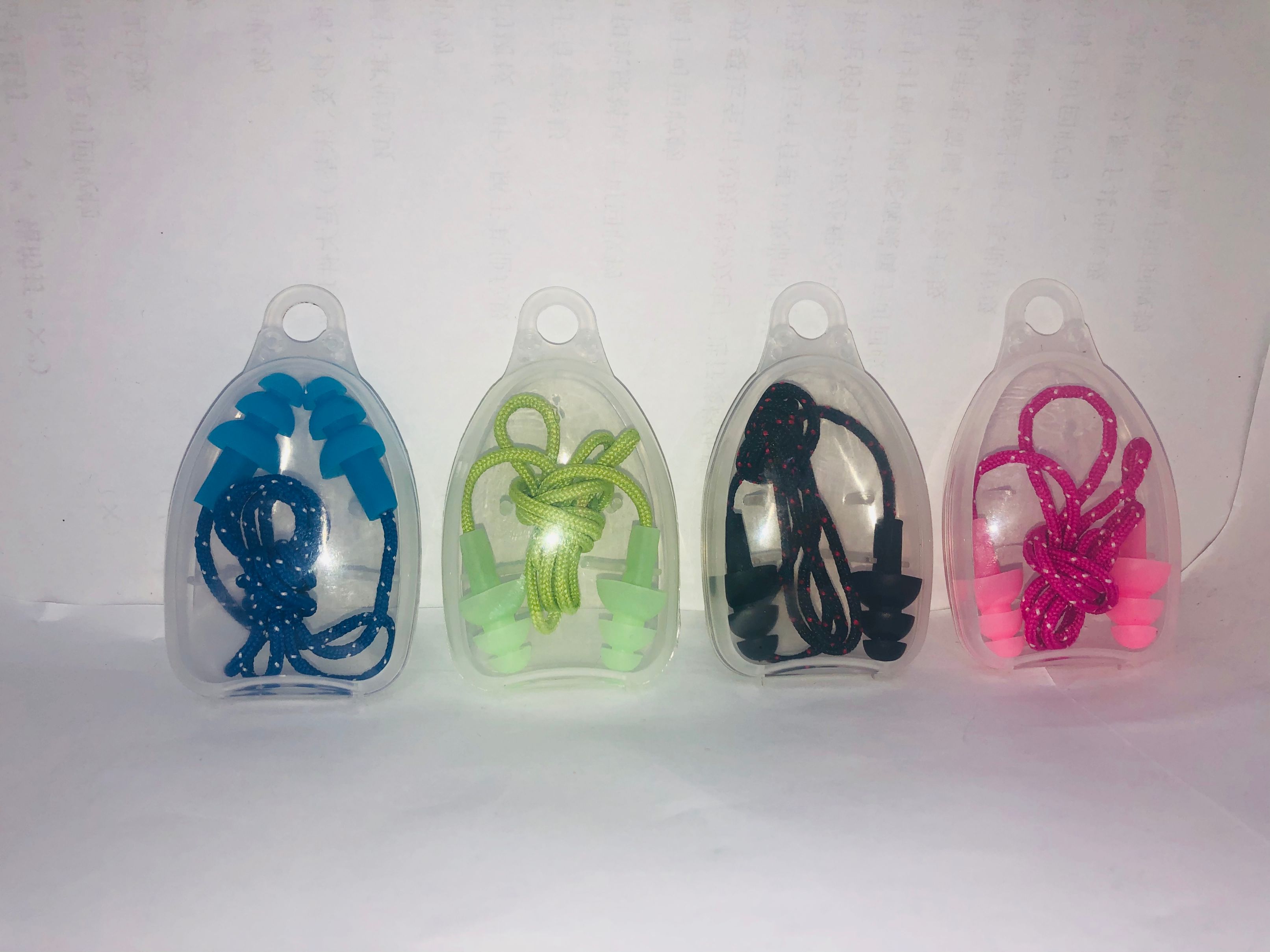 高档硅胶耳塞，带绳耳塞详情3