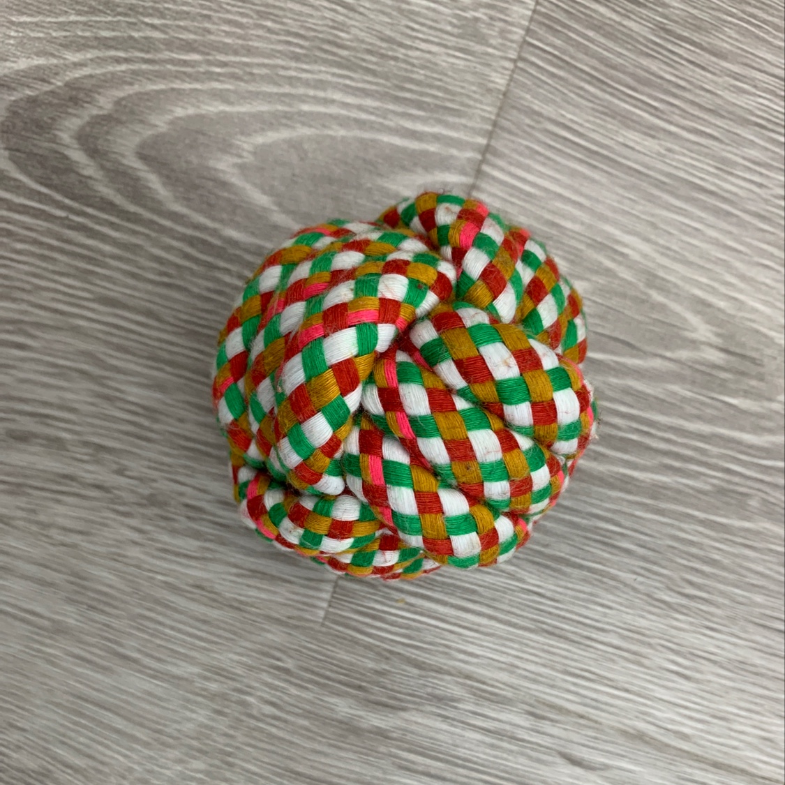 Weave colorful pet balls