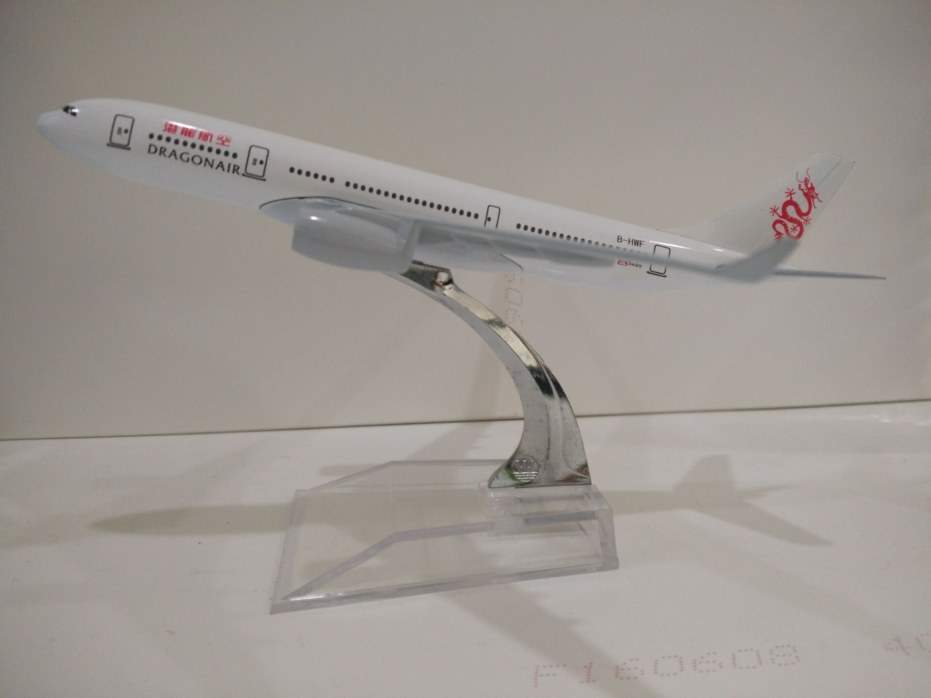 飞机模型（中国香港港龙航空A330）合金飞机模型  金属飞机模型详情图1