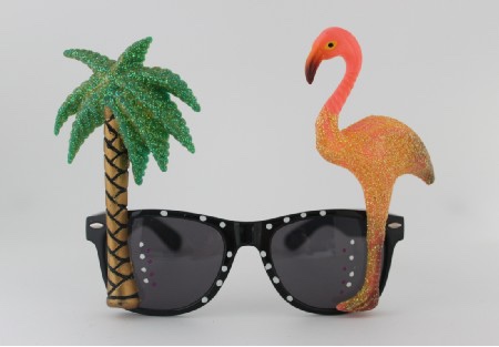 Stereoscopic decorative glasses thumbnail