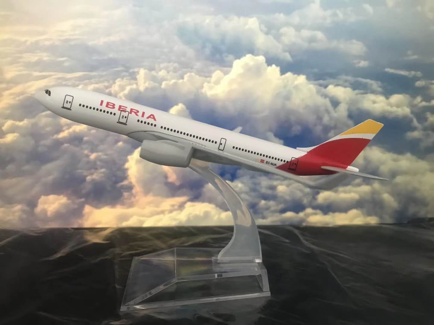 飞机模型（西班牙伊比利亚航空A330）合金飞机模型 金属飞机模型详情图1