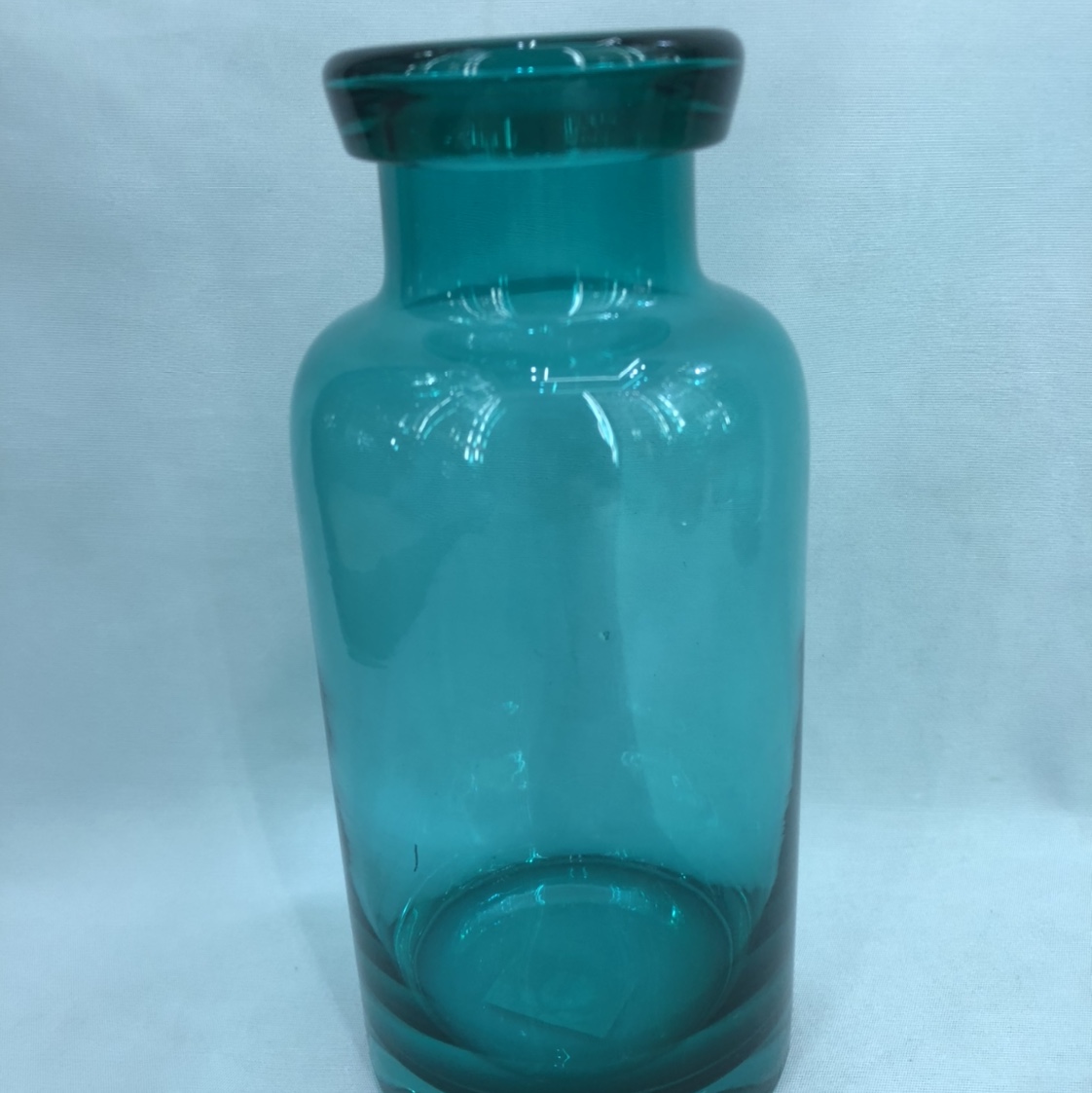 湖蓝花瓶C